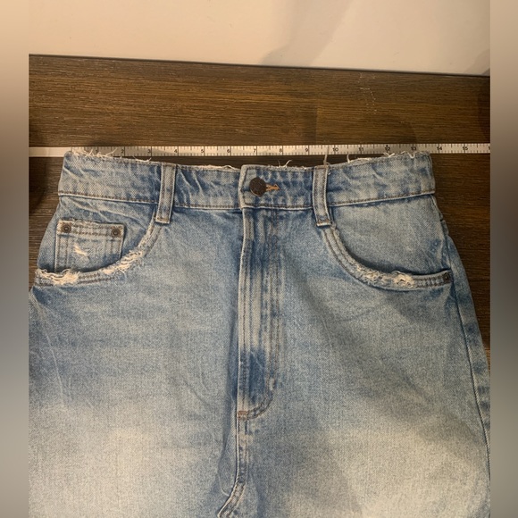 Zara distressed denim mini skirt size small 💙 - Picture 11 of 13